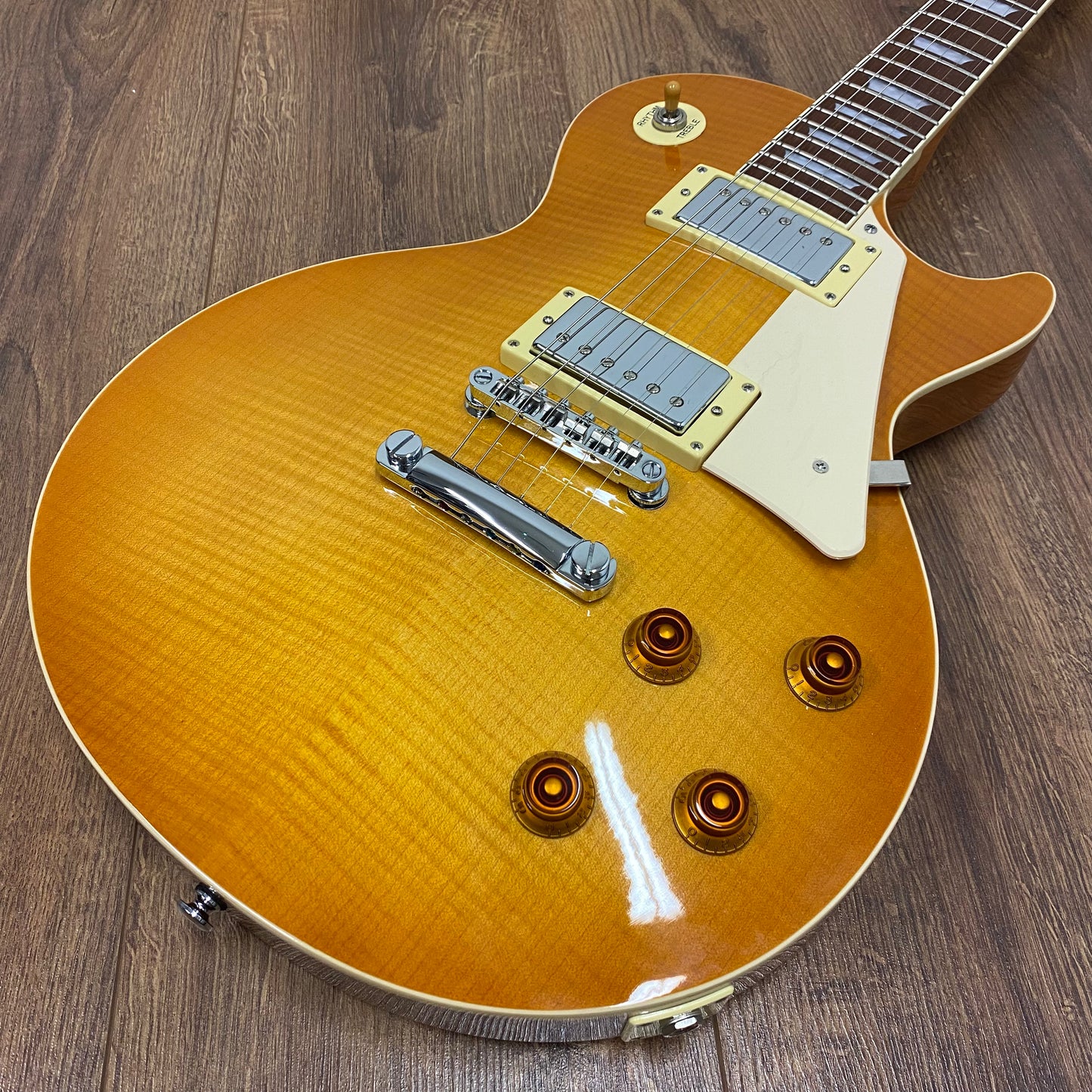 Pre-Owned Tokai Love Rock UALS62F - Honey Burst