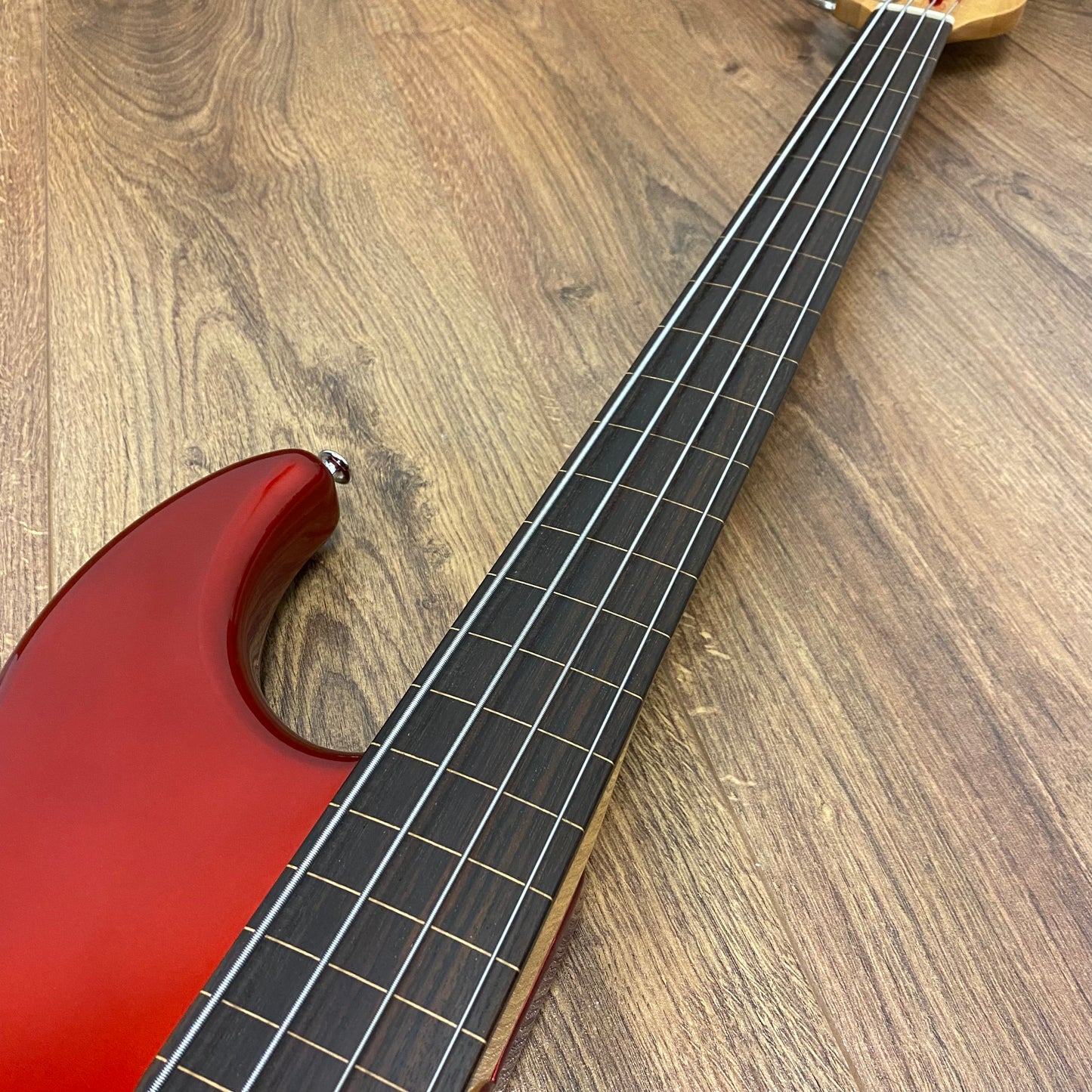 Pre-Owned Yamaha BB350F Fretless Bass - Red
