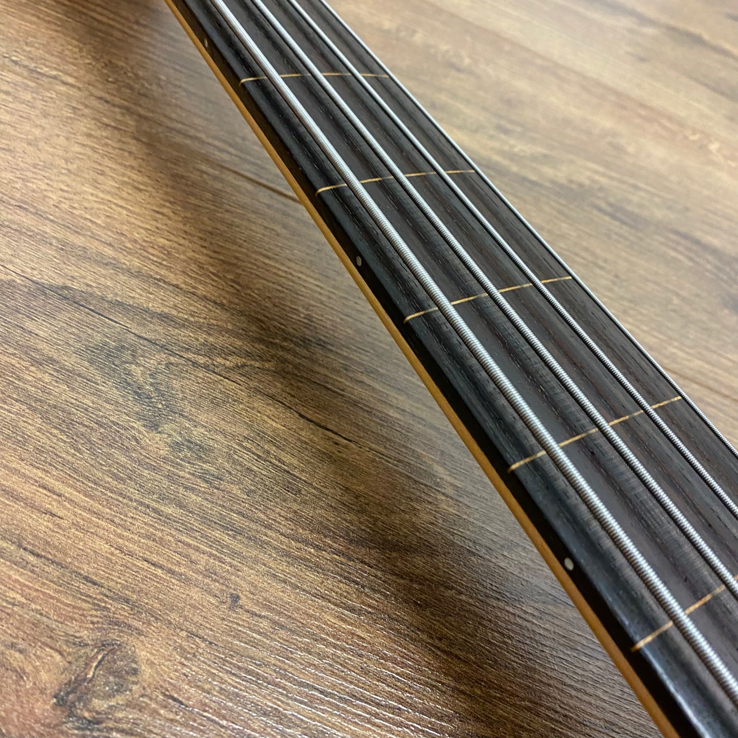 Pre-Owned Yamaha BB350F Fretless Bass - Red