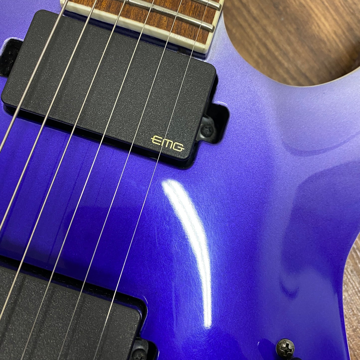 Pre-Owned ESP LTD MH-400NT - Violet Pearl Fade Metallic