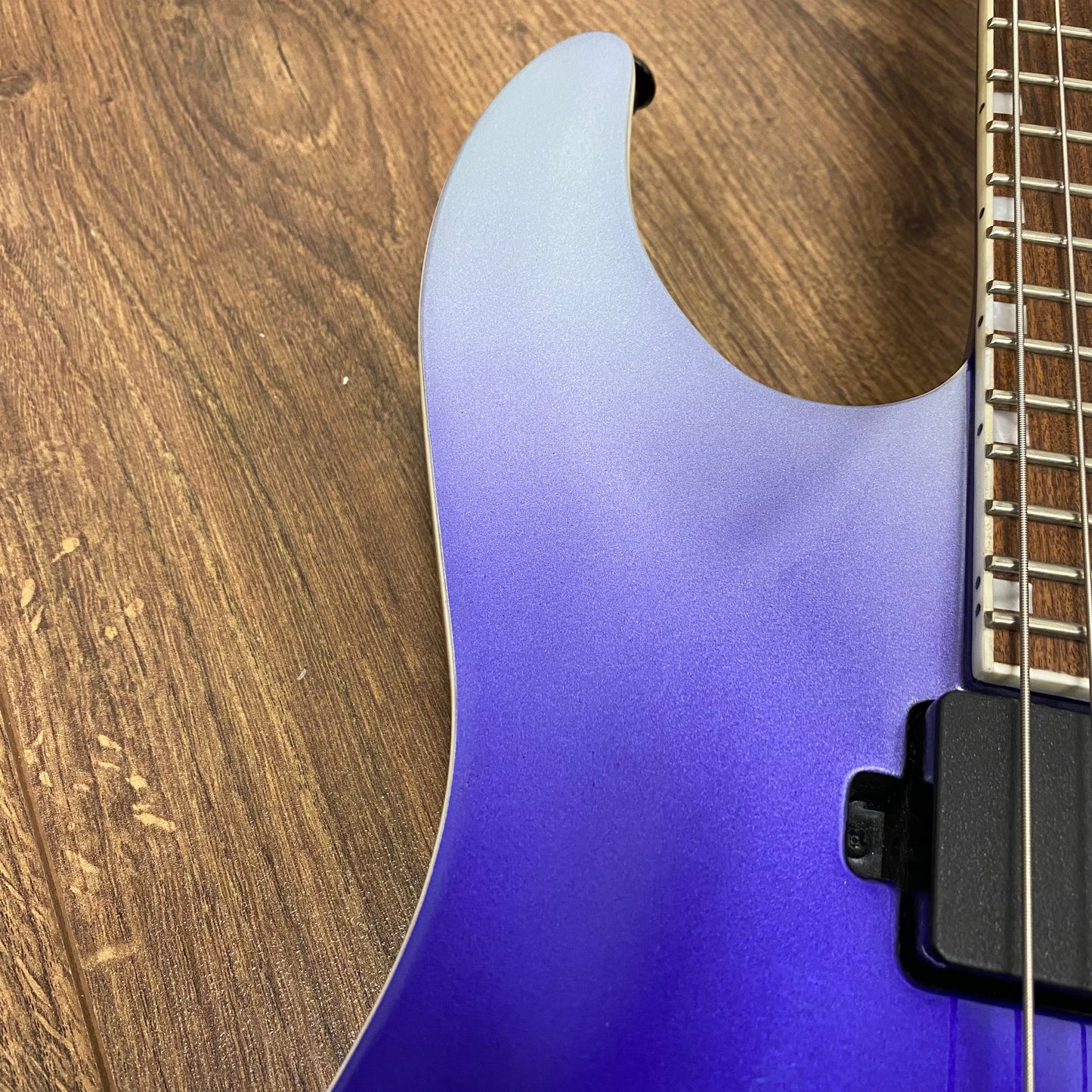 Pre-Owned ESP LTD MH-400NT - Violet Pearl Fade Metallic