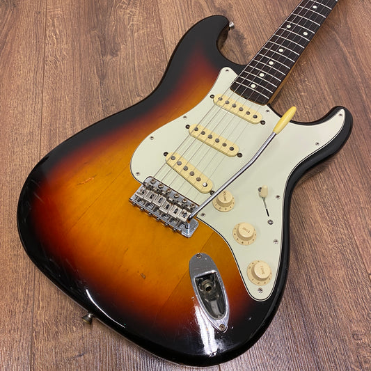 Pre-Owned Fender MIJ STD-62 Stratocaster - 3-Tone Sunburst - 1989