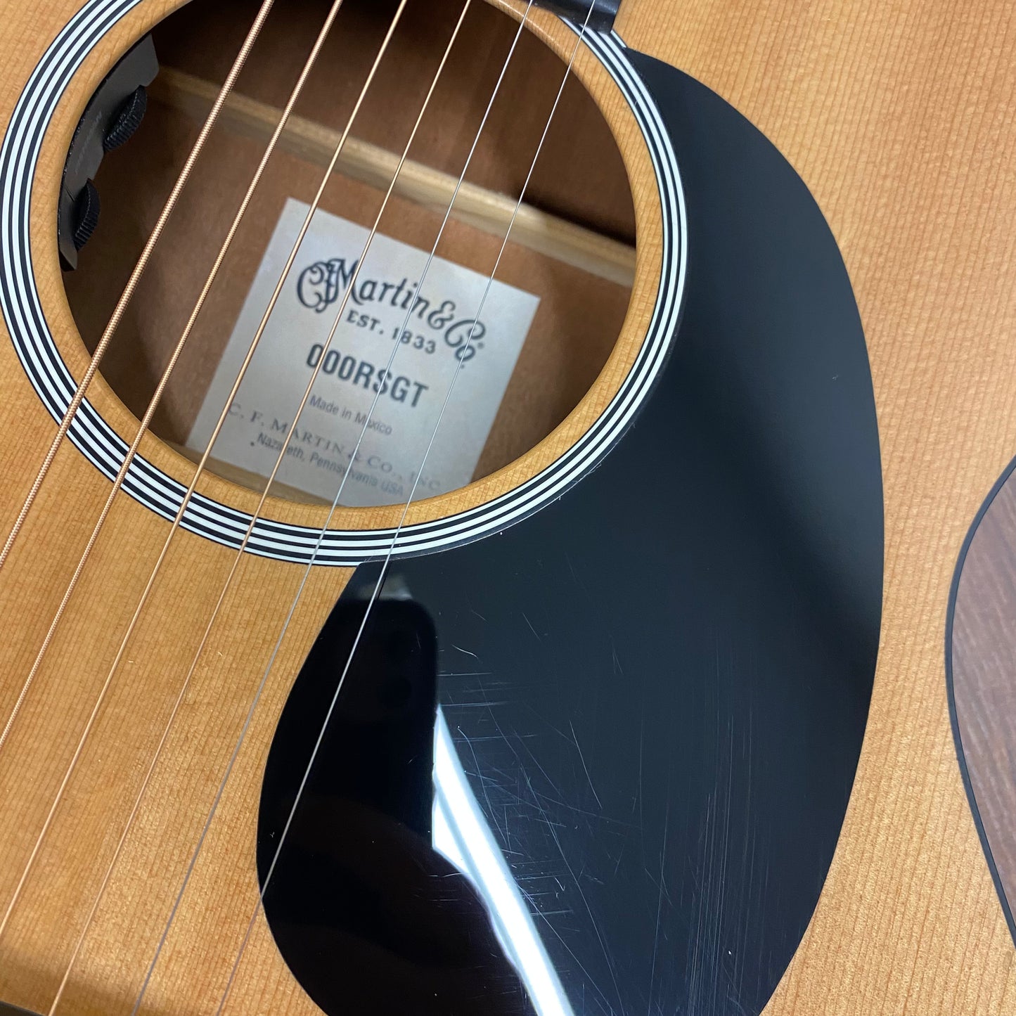 Pre-Owned Martin 000RSGT Electro-Acoustic - Natural