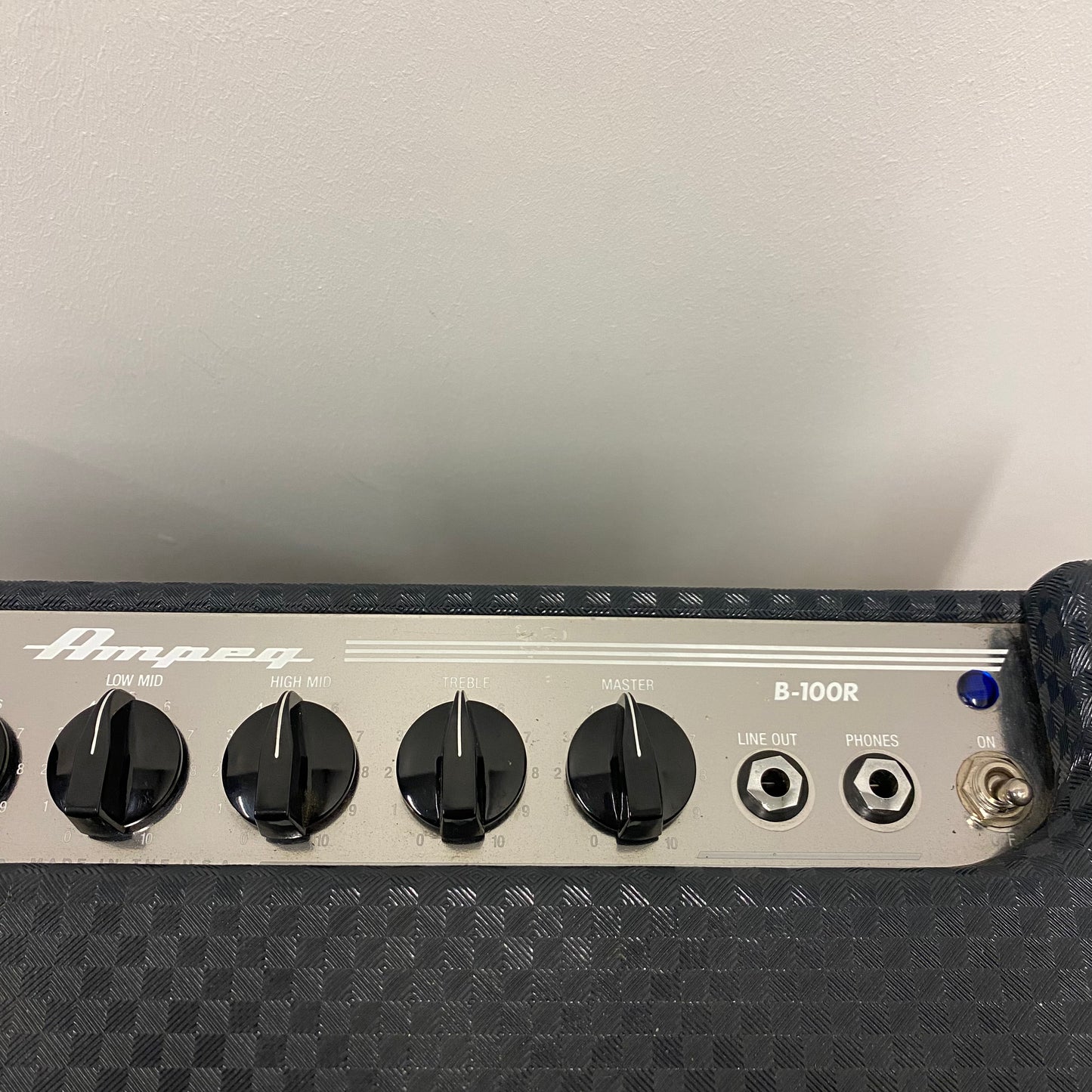 Pre-Owned Ampeg B100R 100w 1x15" Bass Combo - Made in USA