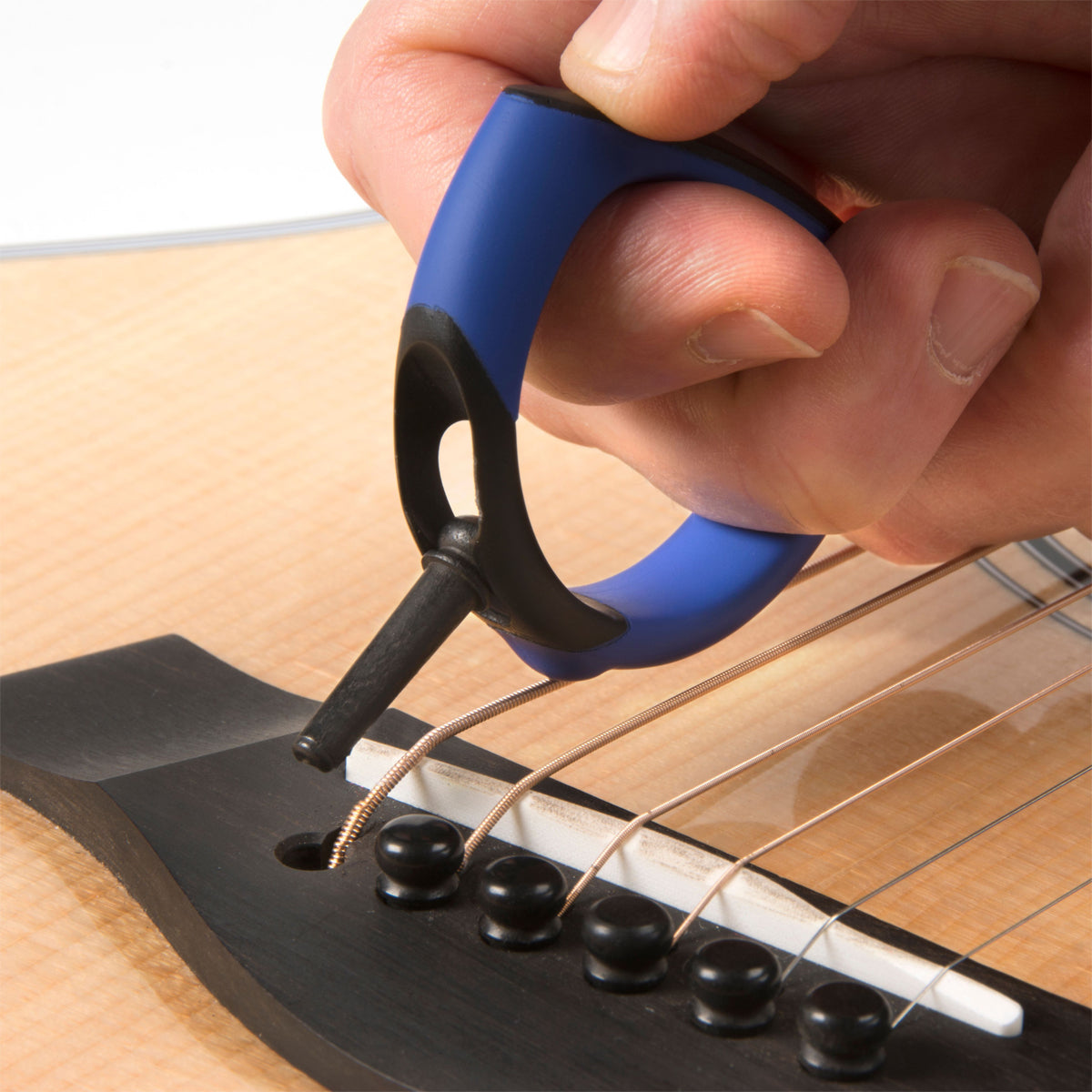 Music Nomad GRIP Puller - Premium Bridge Pin Puller