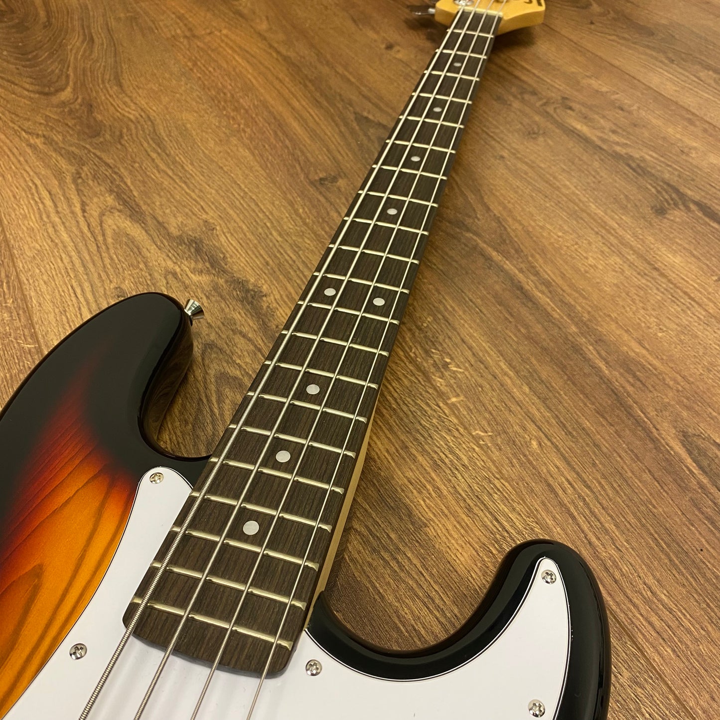 Pre-Owned SX Standard Series P Bass - Sunburst