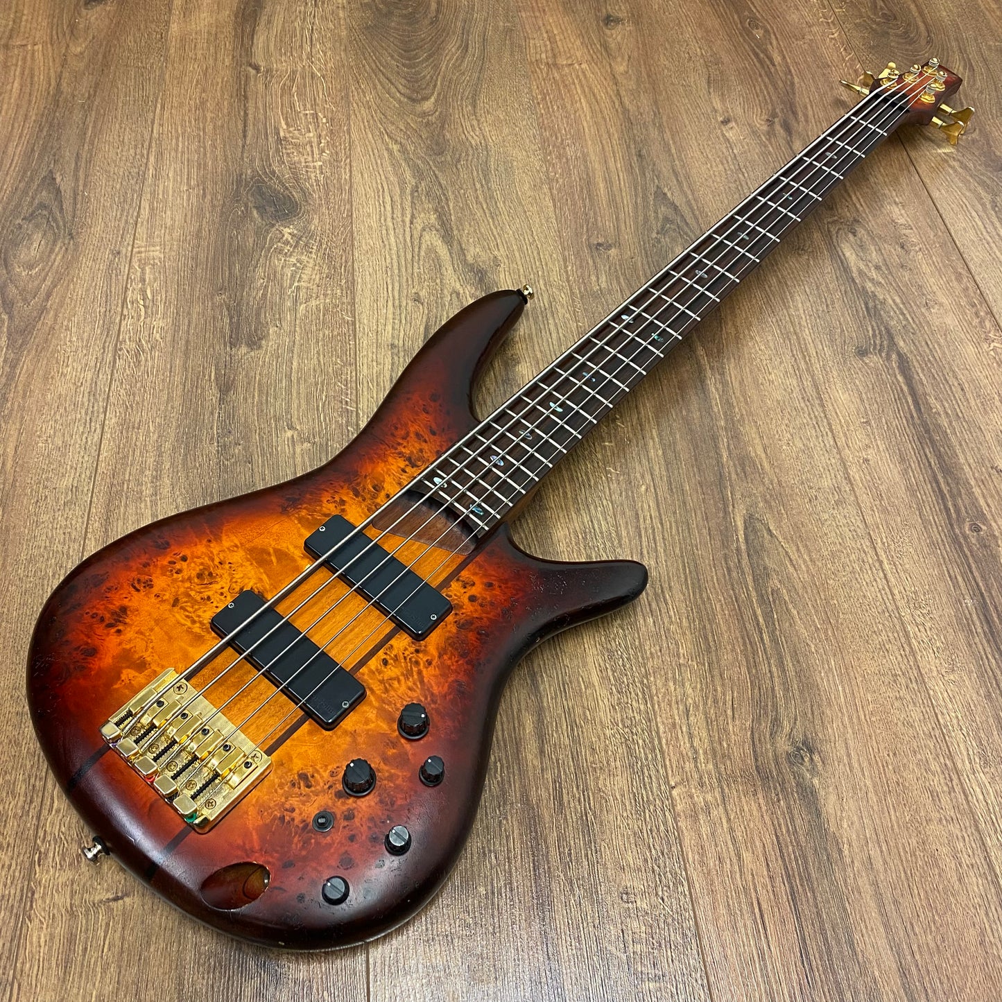 Pre-Owned Ibanez SR805 Bass - Aged Whiskey Burst Flat