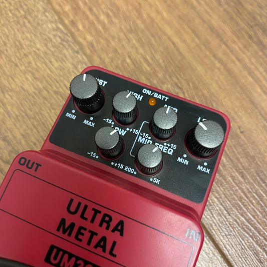 Pre-Owned Behringer UM300 Ultra Metal Distortion Pedal