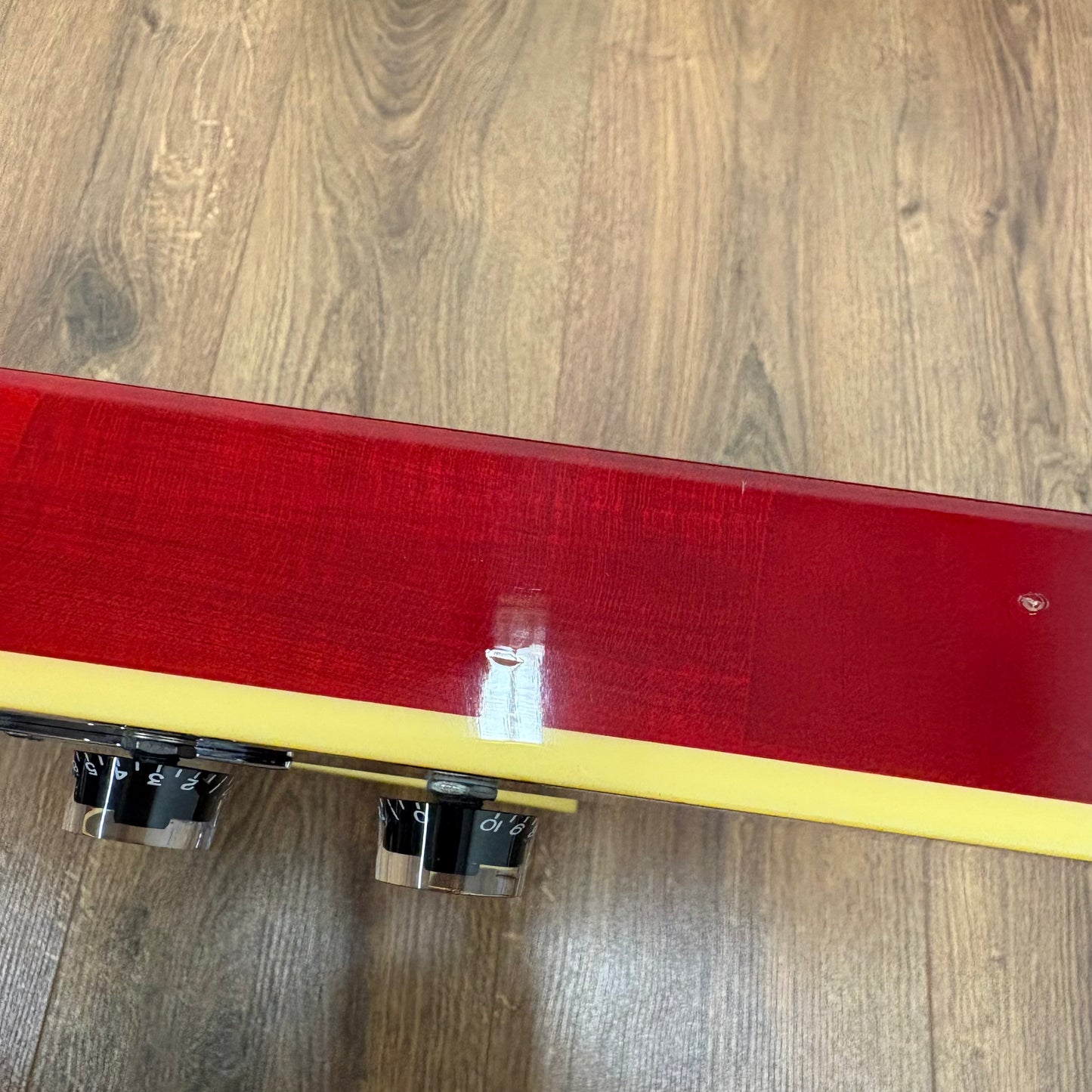 Pre-Owned Rally Flying V - Red