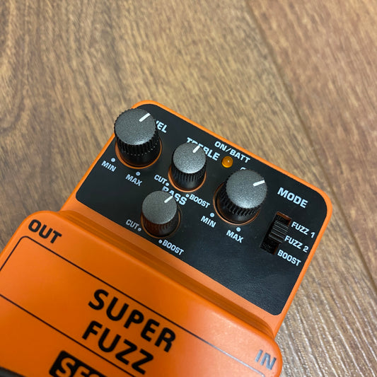 Pre-Owned Behringer SF300 Super Fuzz Pedal