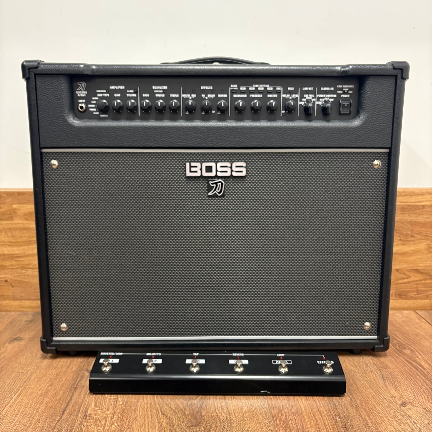 Pre-Owned Boss Katana Artist Gen 3 Combo Amp w/ GAFC Foot Switch