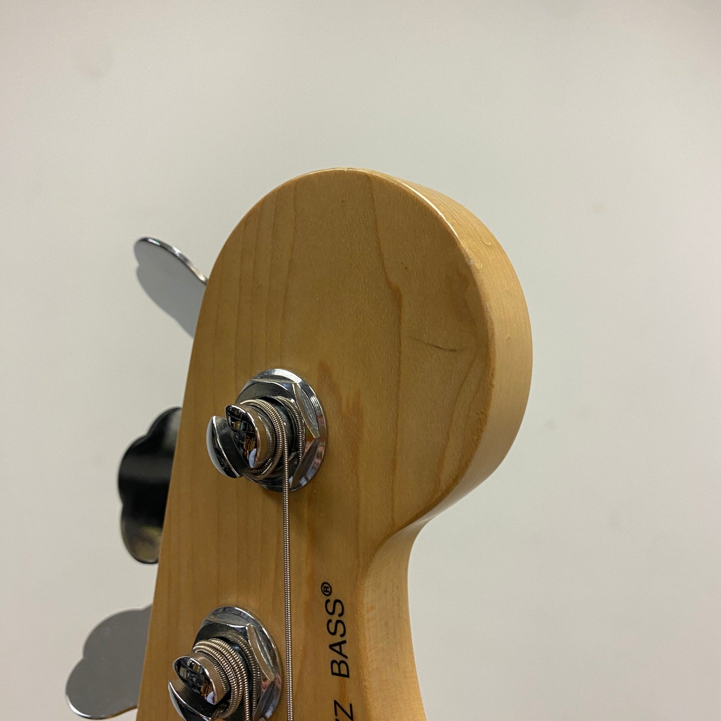 Pre-Owned Fender American S1 Jazz Bass - Black - 2004