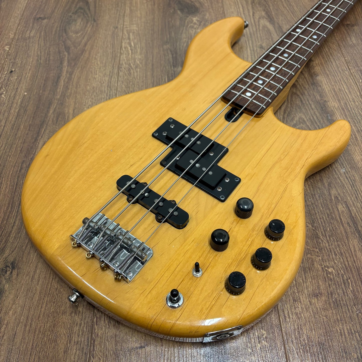 Pre-Owned Yamaha BB1100S Bass - Natural - 1987