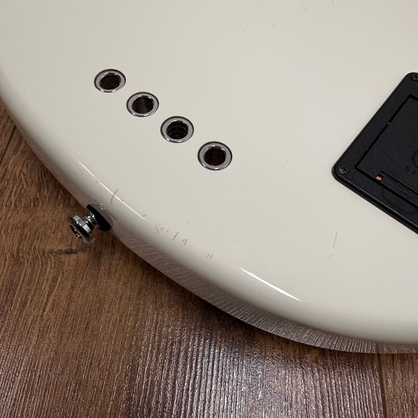 Pre-Owned Sire Marcus Miller Z3 - Antique White