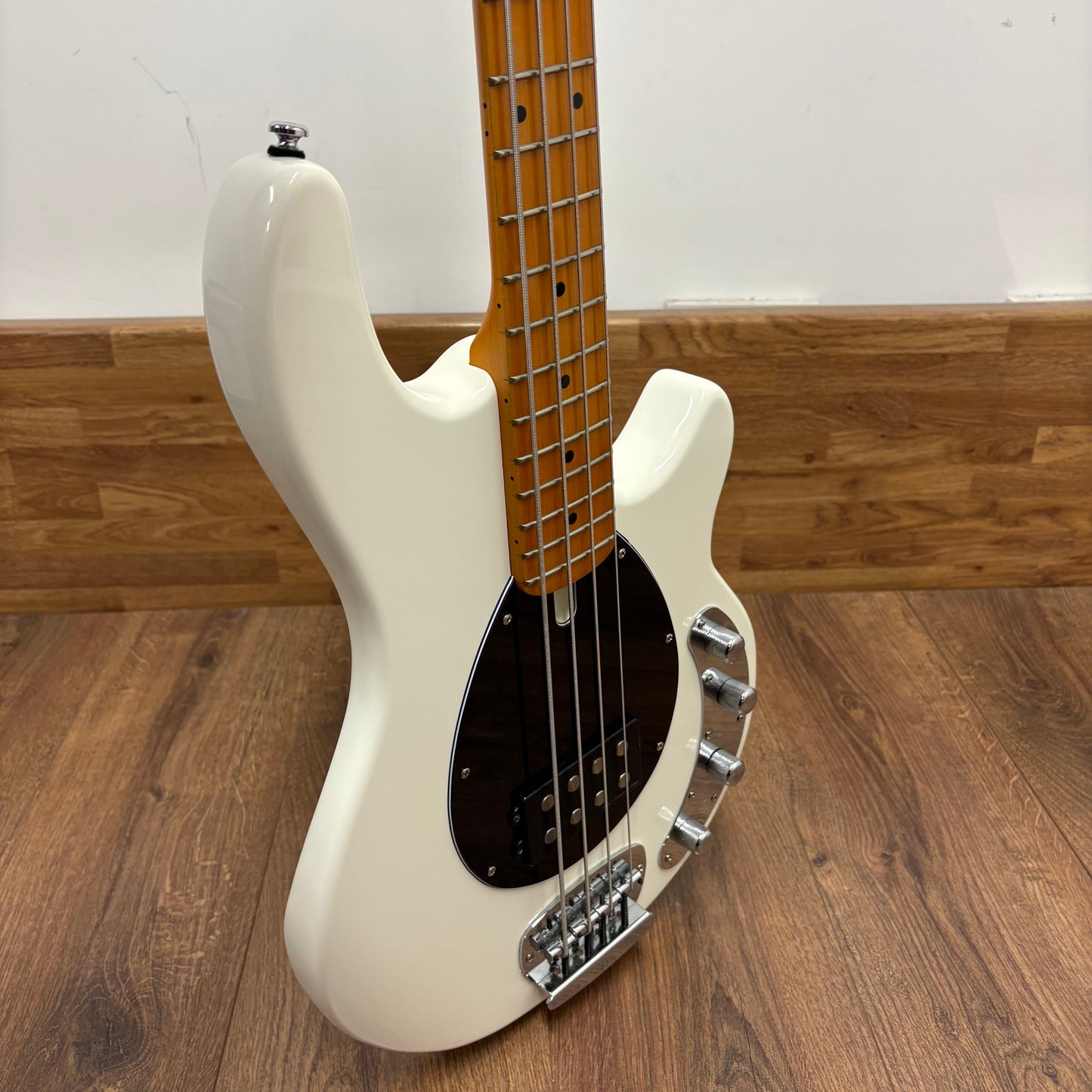 Pre-Owned Sire Marcus Miller Z3 - Antique White