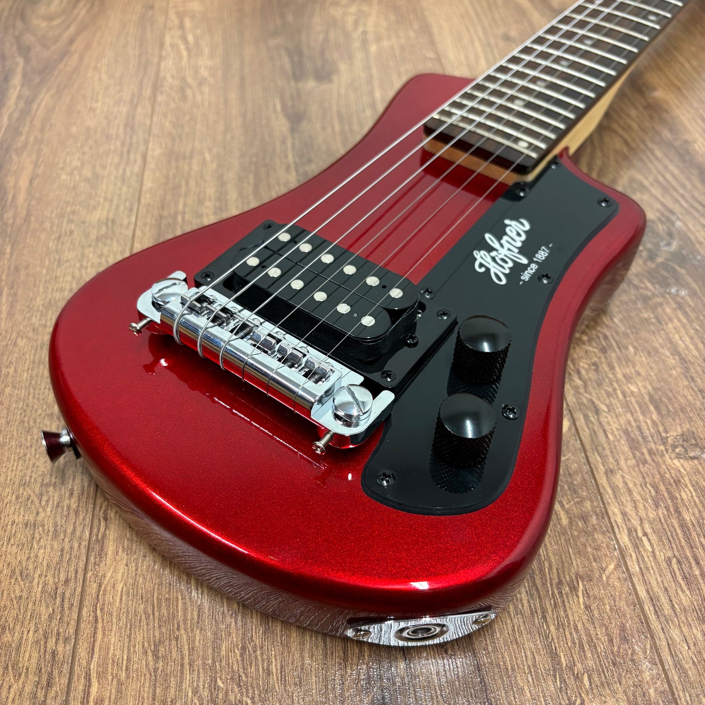 Pre-Owned Hofner Shorty Travel Guitar - Red