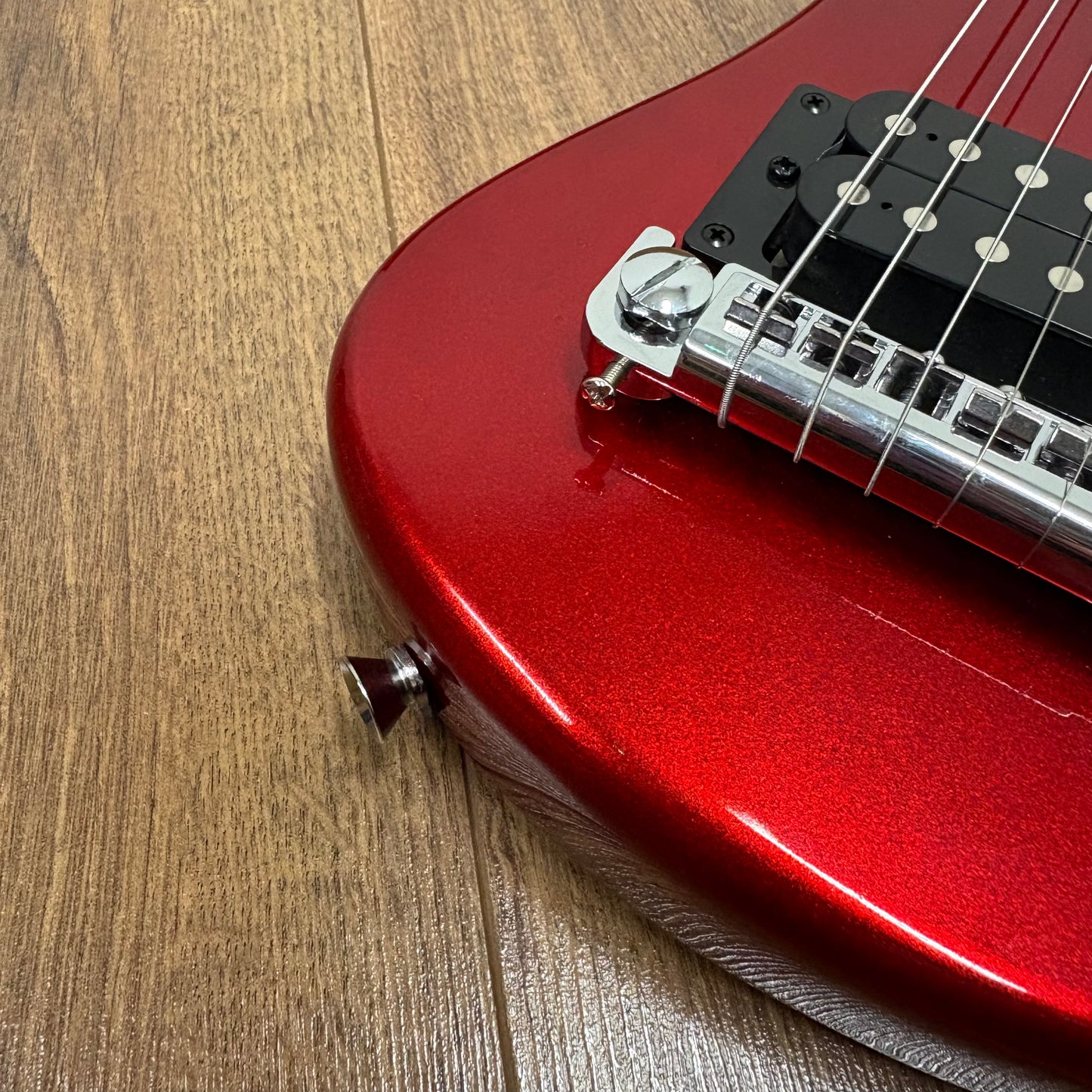 Pre-Owned Hofner Shorty Travel Guitar - Red
