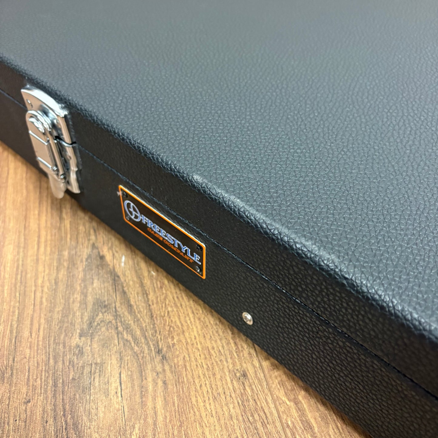 Pre-Owned LTD M-1000 M Deluxe - Snow White