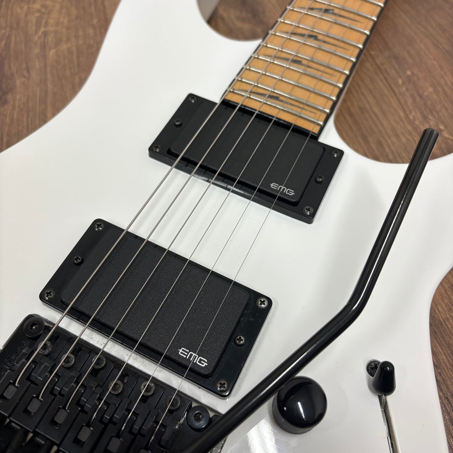 Pre-Owned LTD M-1000 M Deluxe - Snow White