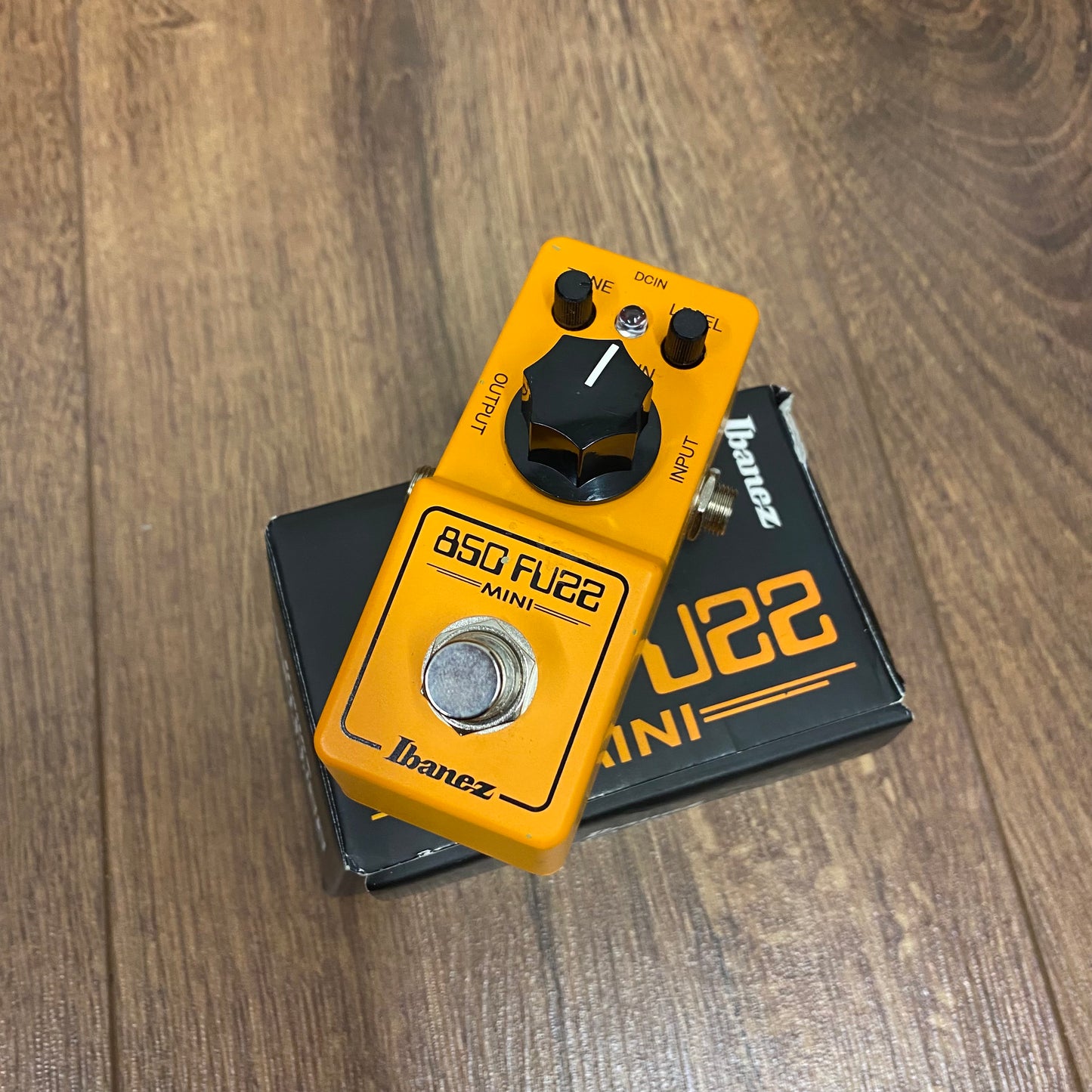 Pre-Owned Ibanez 850 Fuzz Pedal