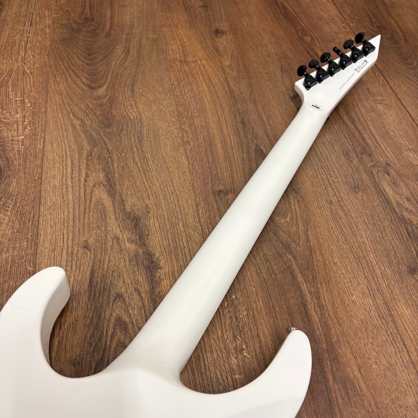 Pre-Owned LTD M-1000 M Deluxe - Snow White