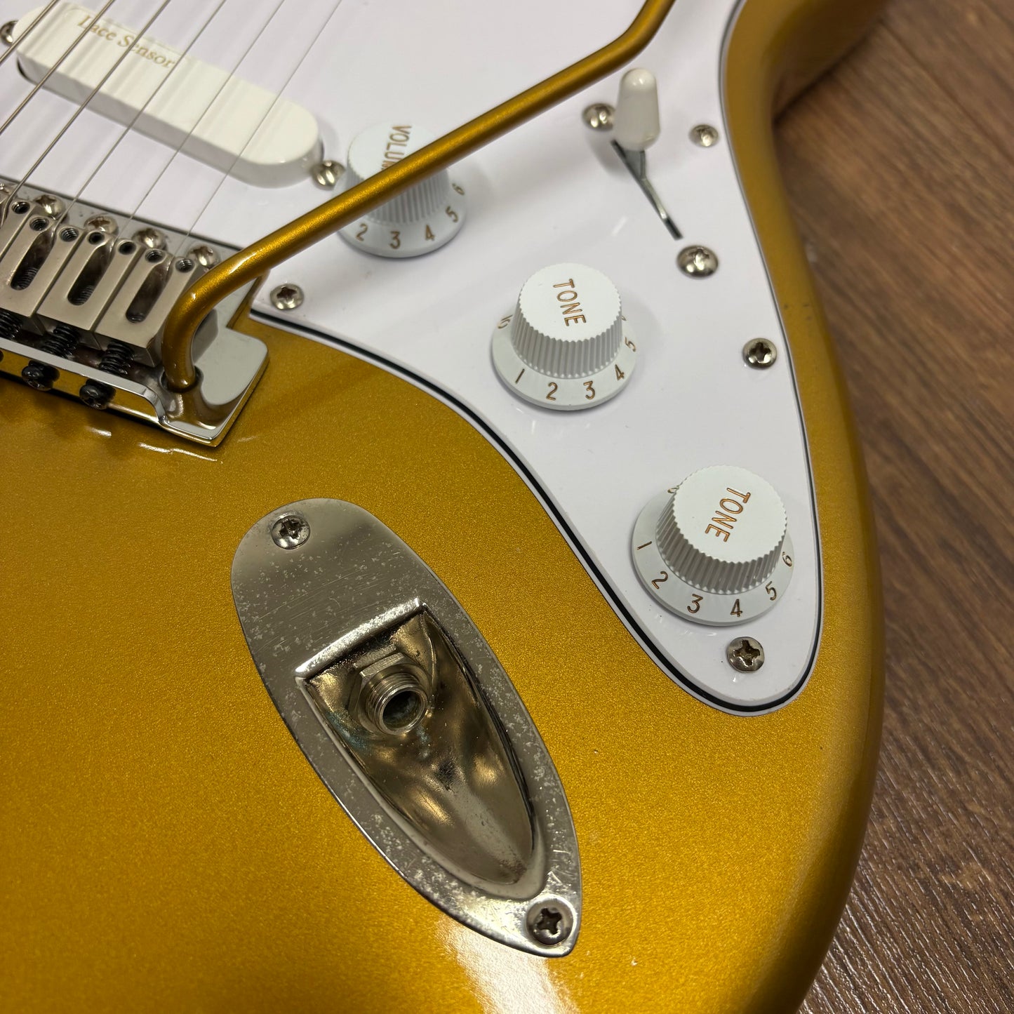 Pre-Owned Squier Classic Vibe '50s Stratocaster *Upgraded & Resprayed* - Volkswagen Gold