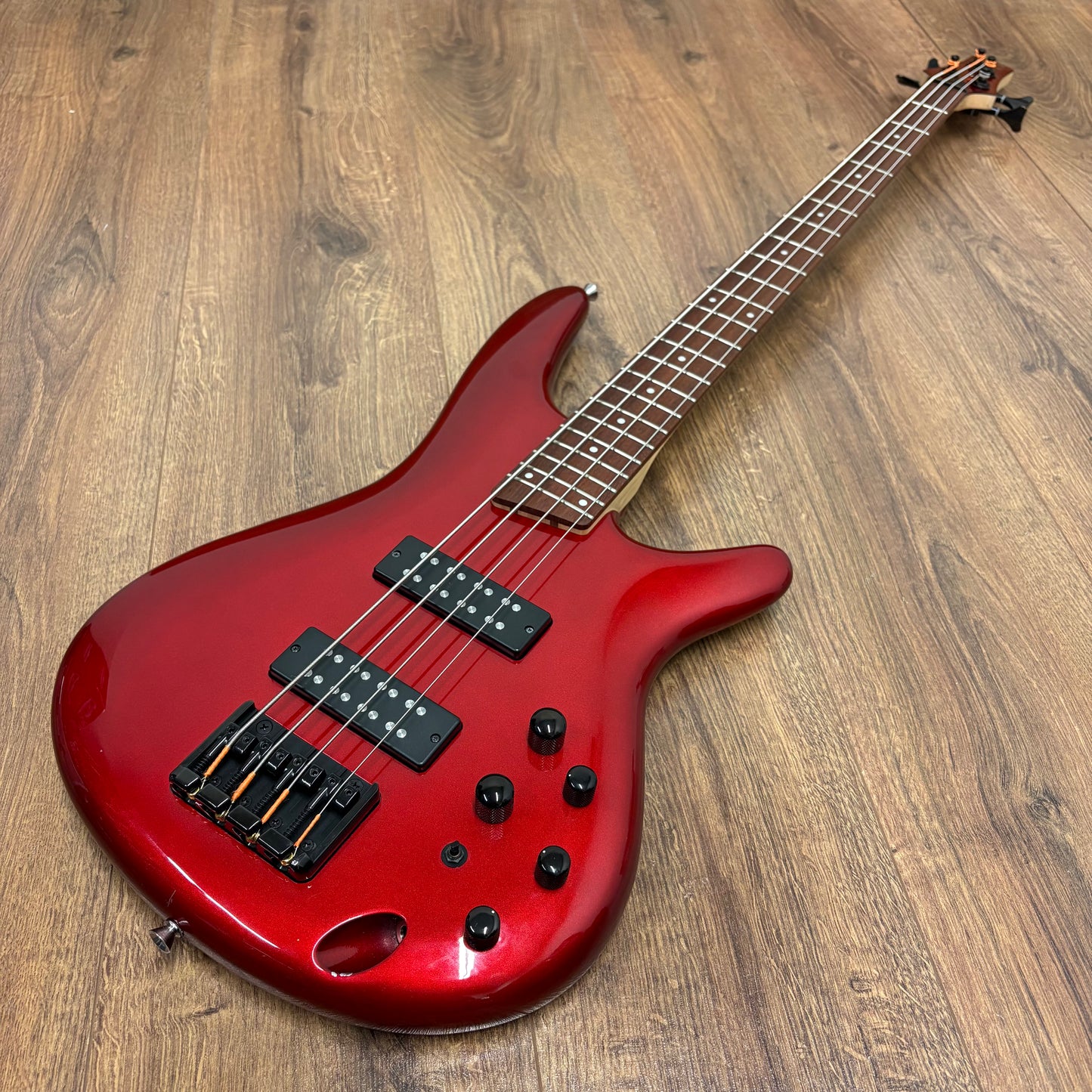 Pre-Owned Ibanez SR300EB Bass - Candy Apple Red