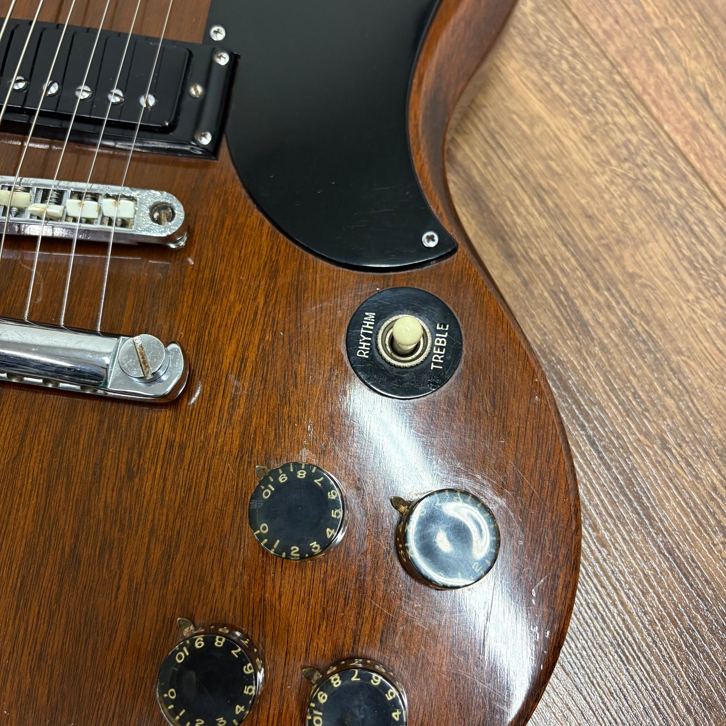 Pre-Owned Gibson SG Special - Walnut - 1973