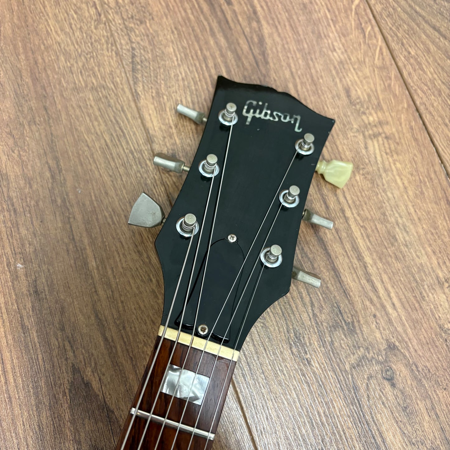 Pre-Owned Gibson SG Special - Walnut - 1973