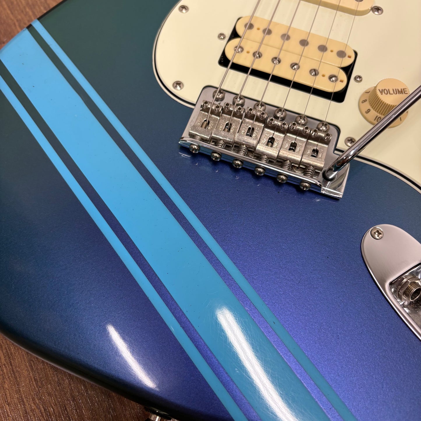 Pre-Owned Fender MIJ STR-ALLVC BTP Stratocaster - Blue Purple Flip-Flop