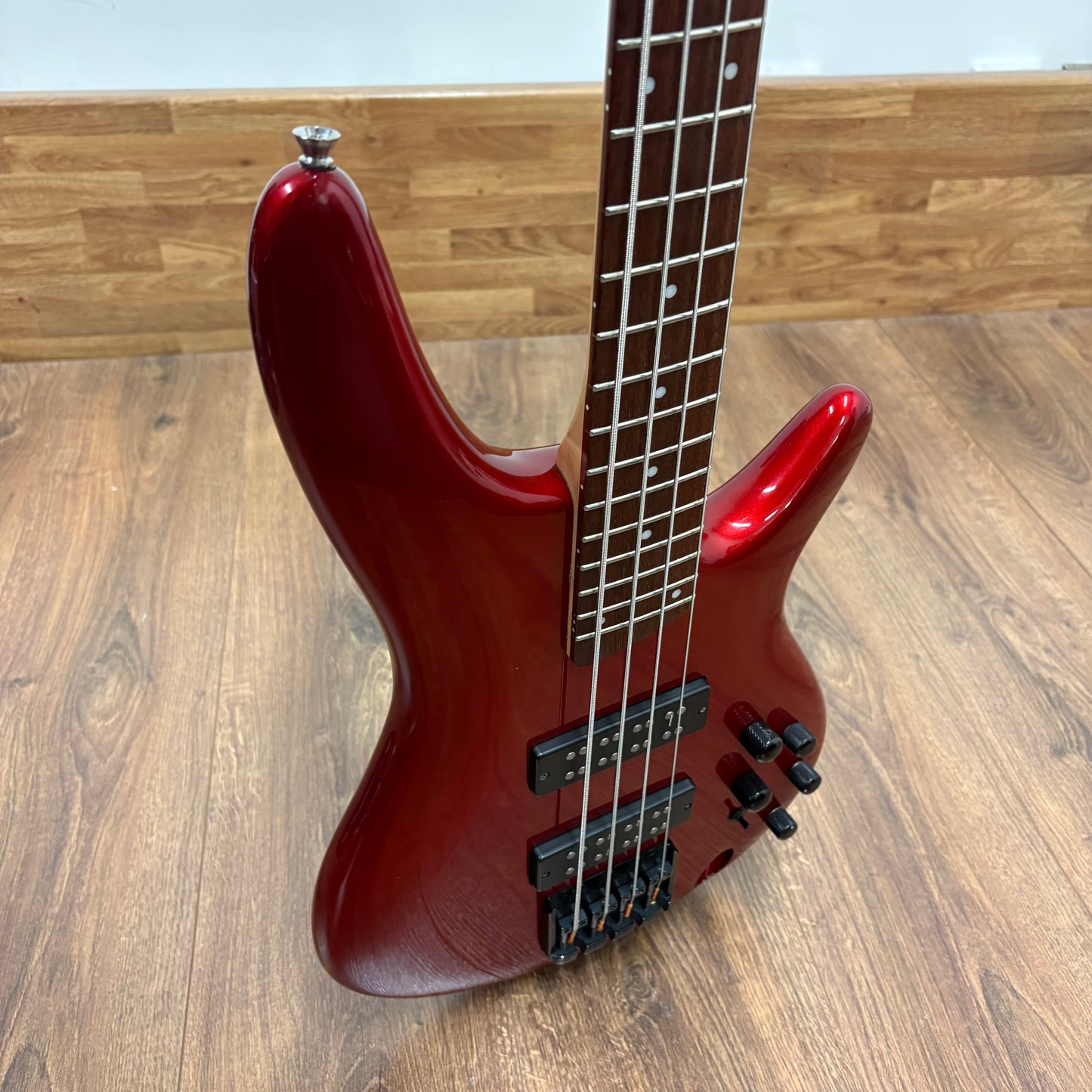 Pre-Owned Ibanez SR300EB Bass - Candy Apple Red