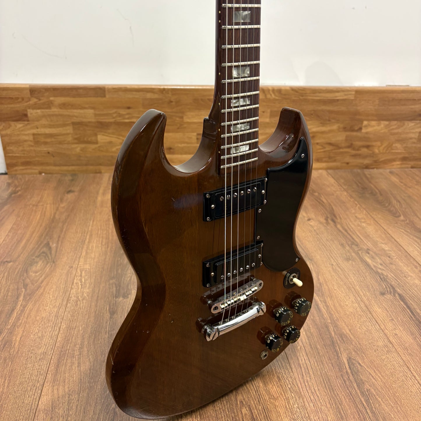 Pre-Owned Gibson SG Special - Walnut - 1973