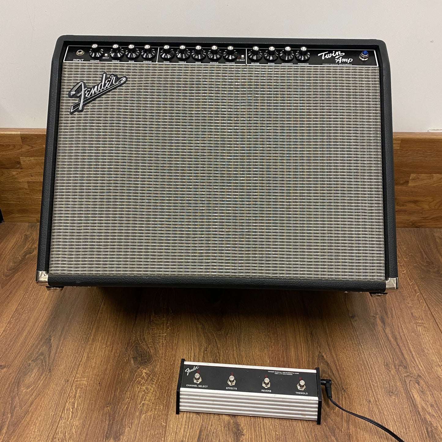 Pre-Owned Fender Twin Pro Tube 100w 2x12" Valve Amp