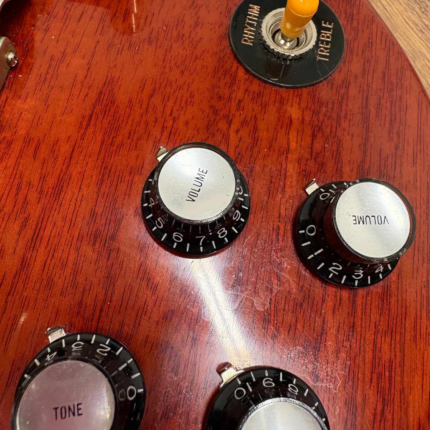 Pre-Owned Gibson Custom Shop 1964 SG Standard Maestro VOS - Cherry Red - 2023