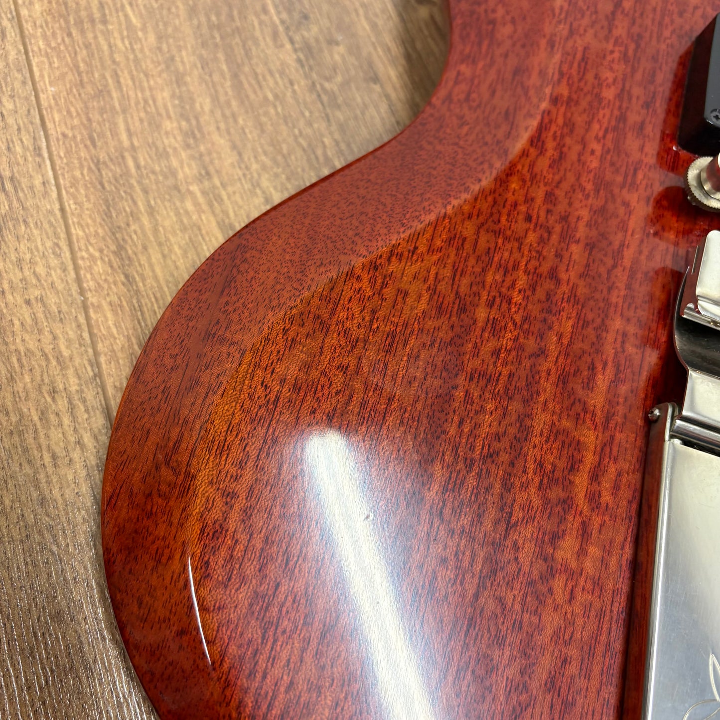 Pre-Owned Gibson Custom Shop 1964 SG Standard Maestro VOS - Cherry Red - 2023