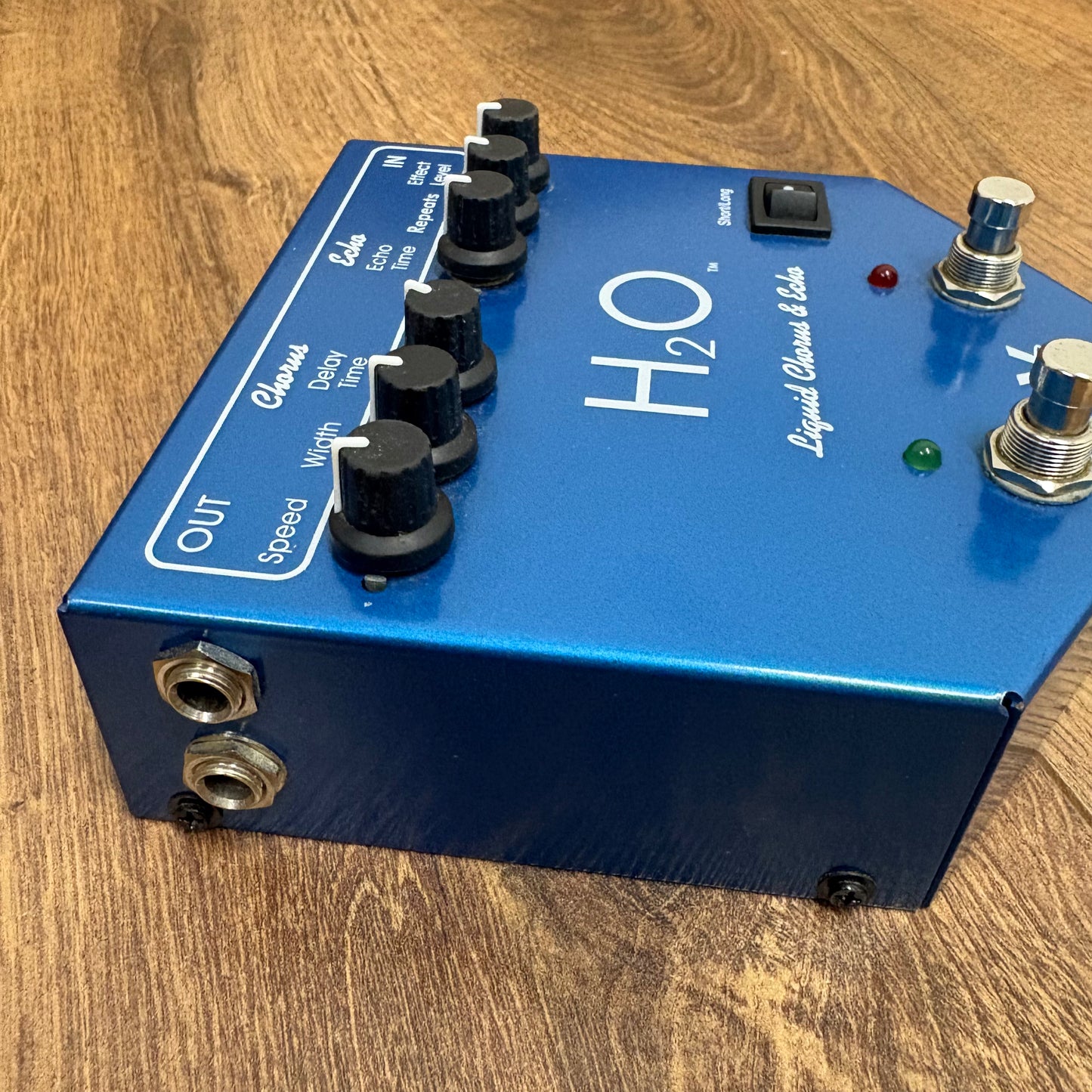 Pre-Owned Visual Sound H20 Chorus/Echo Pedal