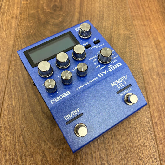 Pre-Owned Boss SY-200 Guitar Synthesizer Pedal