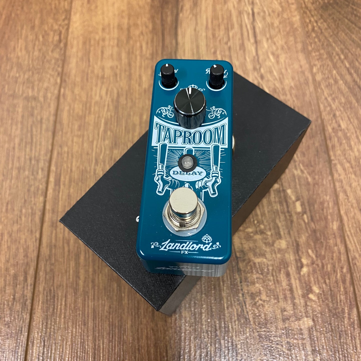 Pre-Owned Landlord Taproom Delay Pedal