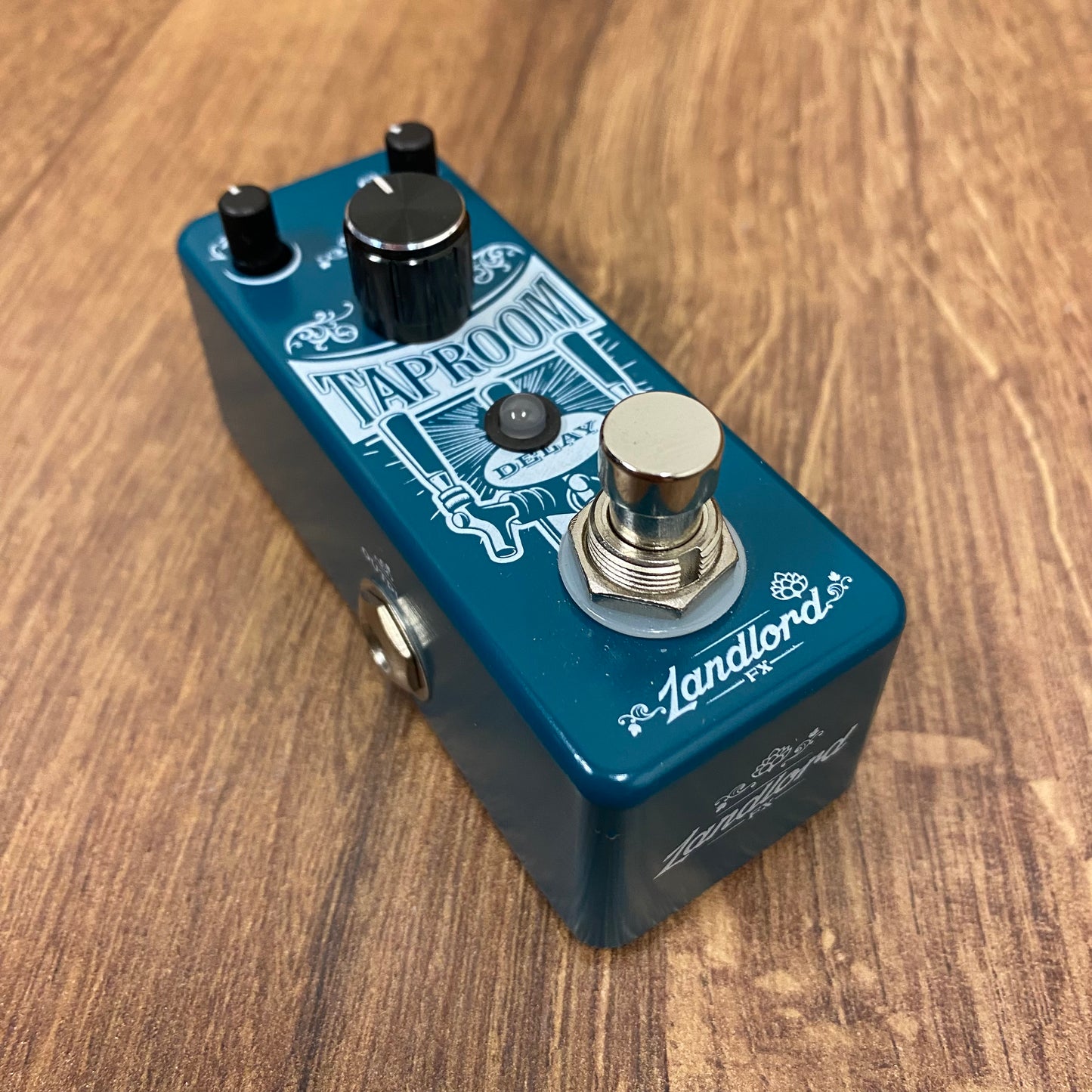 Pre-Owned Landlord Taproom Delay Pedal