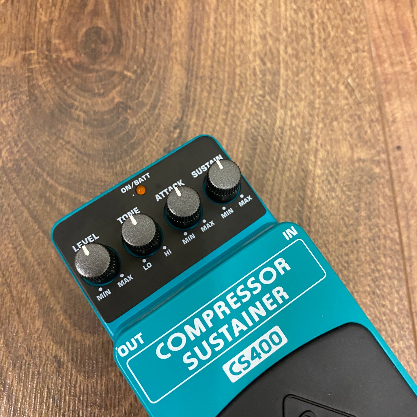Pre-Owned Behringer CS400 Compressor Sustainer Pedal