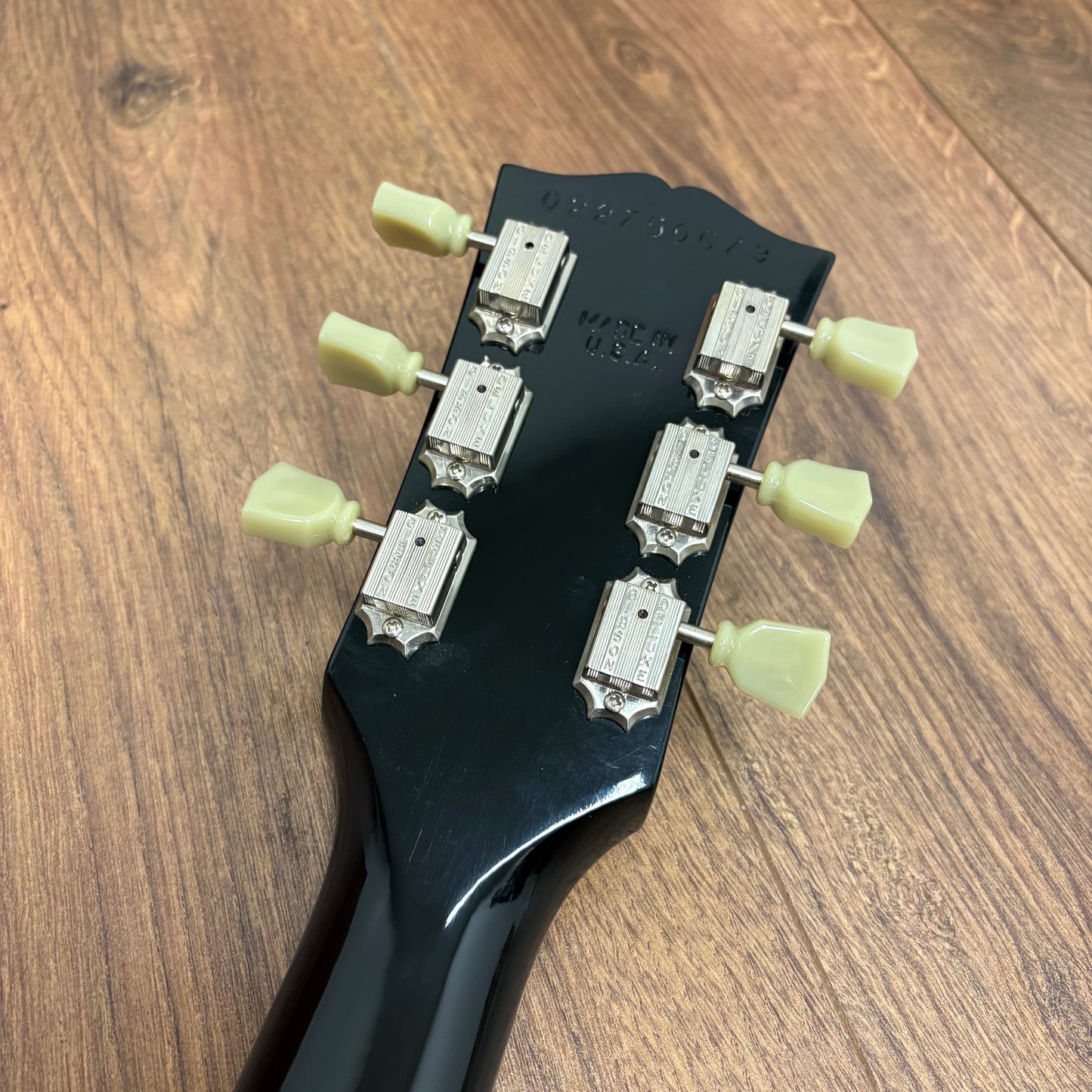 Pre-Owned Gibson Les Paul Studio - Fireburst - 2005