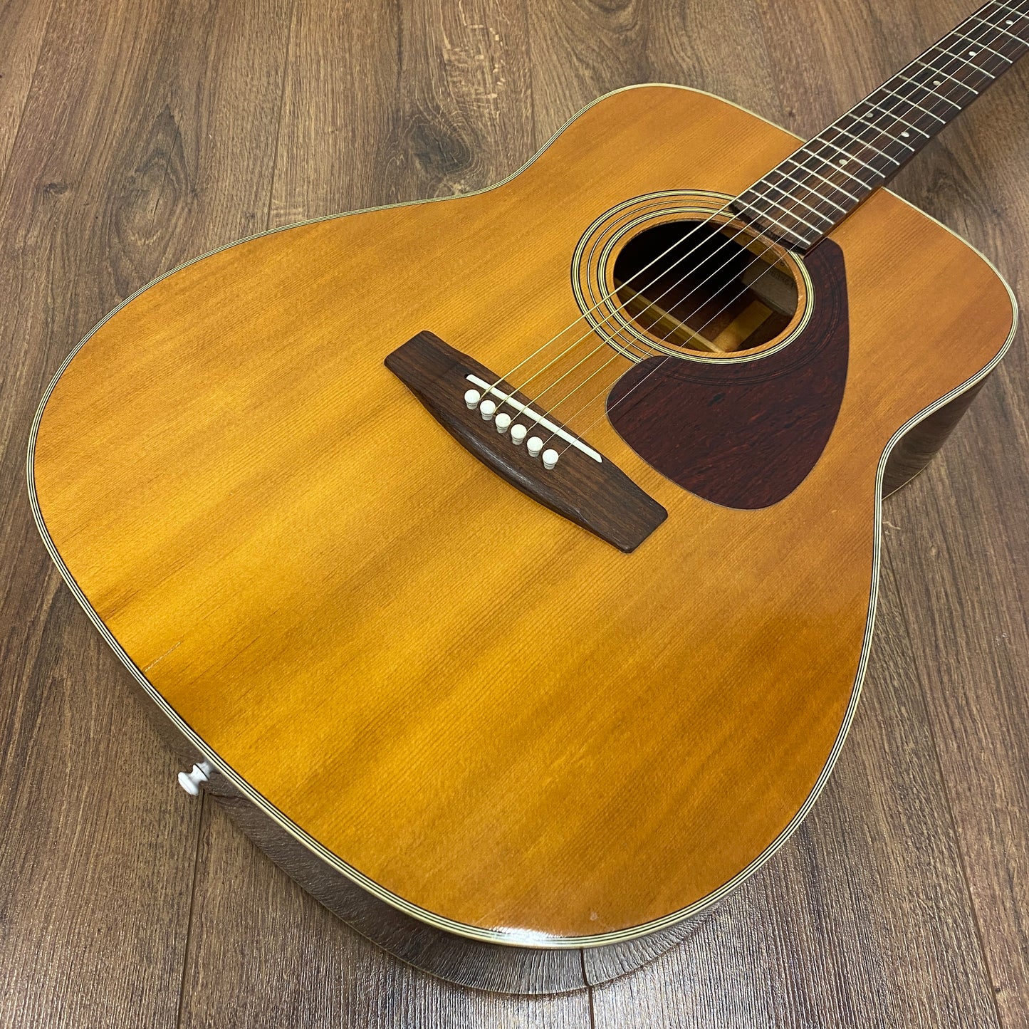 Pre-Owned Yamaha FG-200 Acoustic - Natural - 1973