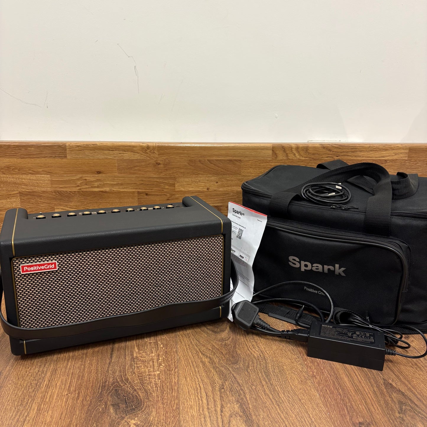 Pre-Owned Positive Grid Spark 40w Amp w/ Spark Bag