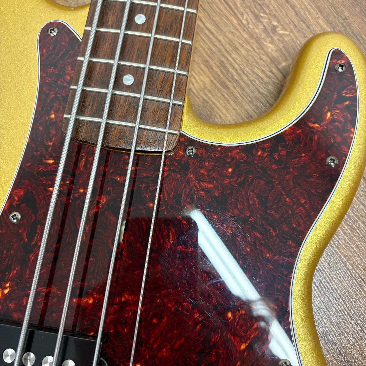 Pre-Owned Squier FSR Classic Vibe 60s Precision Bass *Upgraded* - Aztec Gold