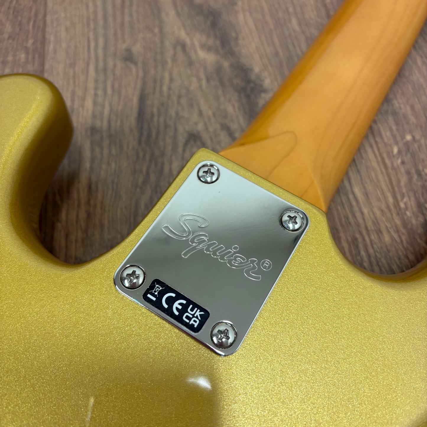 Pre-Owned Squier FSR Classic Vibe 60s Precision Bass *Upgraded* - Aztec Gold