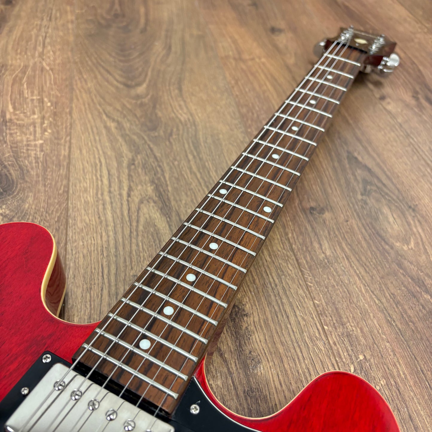 Pre-Owned Epiphone Dot - Cherry - 2009