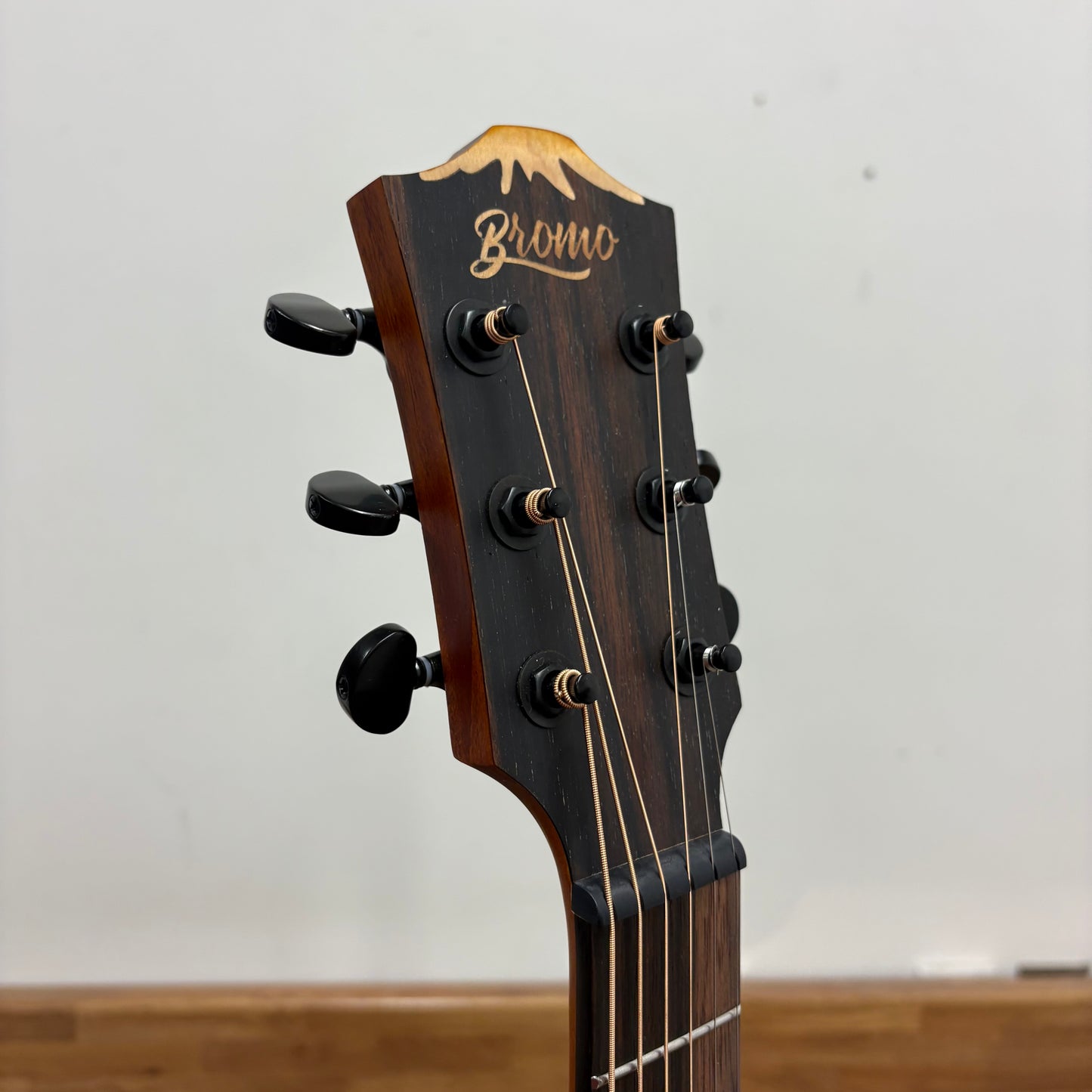 Pre-Owned Bromo BAT8ME BK Mini Jumbo Electro - Satin Black