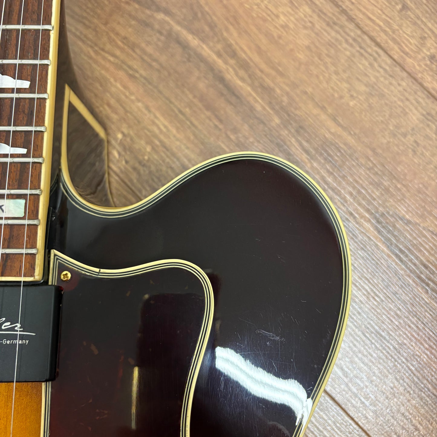 Pre-Owned Fenix FAE-6 Archtop Jazz Guitar - Sunburst - 1990s