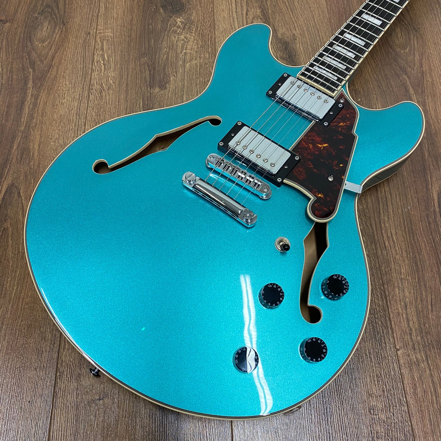 Pre-Owned D'Angelico Premier Doublecut Semi-Hollow Stopbar - Ocean Turquoise