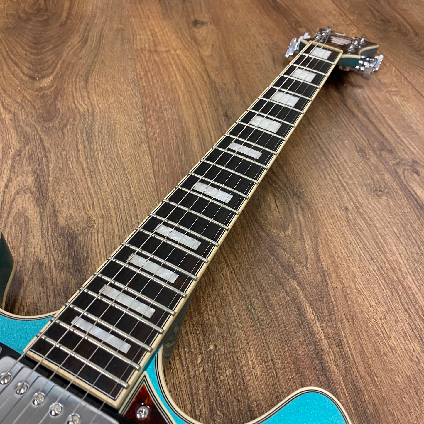 Pre-Owned D'Angelico Premier Doublecut Semi-Hollow Stopbar - Ocean Turquoise